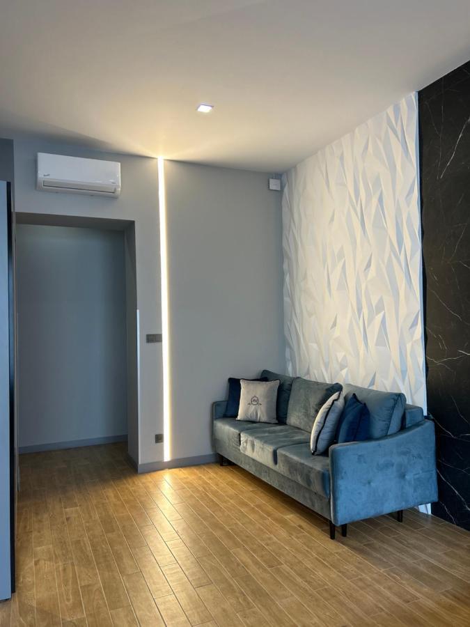Central Family Boutique Apartments 2 Lviv Dış mekan fotoğraf